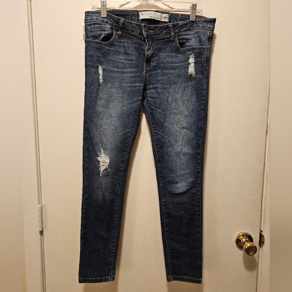 Distressed Women Jeans